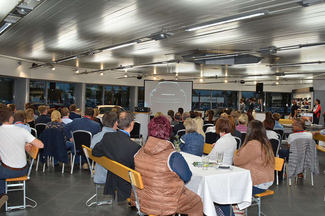 %_tempFileNameGernoth_Porsche-Event_154%