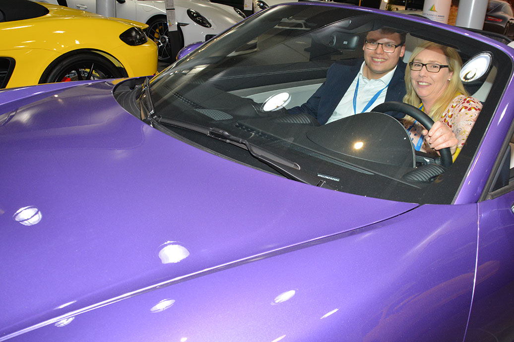 %_tempFileNameGernoth_Porsche-Event_218%
